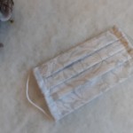 ULIZE Handmade Gai&scaron;i pelēka ar baltu rakstu Face mask